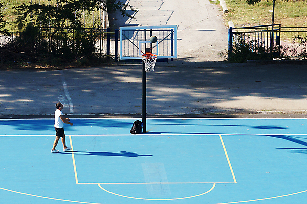 포토 JPG 해외이미지 직업 남자 스포츠 포즈 공 모션 청소년 놀이 성공 근육 농구 기술 건강 한명 소년 사람없음 야외 청춘 운동 햇빛 점프 기쁨 게임 던지기 놀이터 공격 테두리 근육질 노력 점수 골 무료 법정 승자 운동가 진짜 해외포토 1 감정 어린이 컨셉 사람 태양 구기 몸매 파일형식 이미지허브