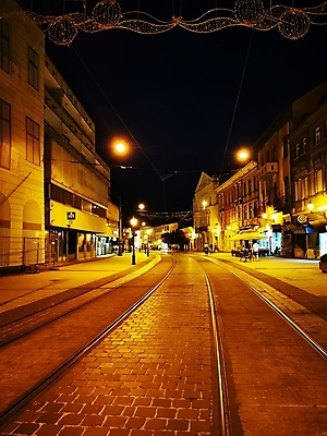 포토 JPG 해외이미지 1 손 도로 얼굴 음식 여행 백그라운드 자동차 하늘 추상 거리 주택 함께함 사람 앉기 사람없음 야외 건물 빛 유행 방 기차 흰색 도시 고속도로 엔지니어 역 야간 주차 사인 엔진 온라인 공학 단상 그만 방법 선로 해외포토 자연요소 건축물 교육 길 육상교통 컬러 컨셉 무늬 교통시설 모션 대중교통 신체부위 기술자 파일형식 이미지허브