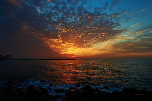 포토 JPG 해외이미지 구름 모래 파도 바다 여행 오렌지 자연 하늘 아침 날씨 휴가 파노라마 풍경 사람없음 물 여름 파란색 빛 햇빛 태양 일출 맑음 황혼 일몰 봄 스페인 황금 저녁 지중해 내추럴 수평선 해외포토 주간 자연요소 계절 유럽 컬러 과일 촬영기법 노을 야간 생태계 파일형식 이미지허브