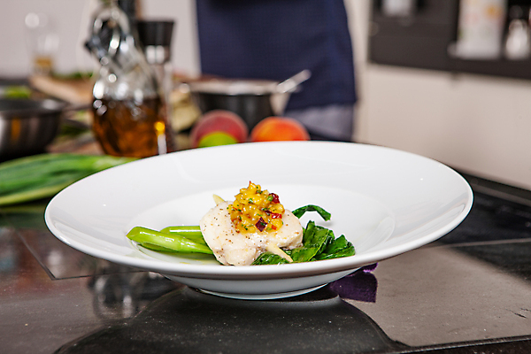 포토 JPG 해외이미지 직업 여자 안경 장갑 포크 유니폼 다이어트 토마토 포도 양파 오이 건강 사람 이벤트 사람없음 컬러풀 햇빛 파티 요식업 식당 요리사 잡기 그룹 고급 상추 웨이터 계산대 직원 오브젝트 브런치 서빙 A 후추 아보카도 대칭 뷔페 영양분 해외포토 식기 알파벳 잡화 옷 산업 컬러 컨셉 채소 과일 모션 태양 상점 식사 향신료 파일형식 이미지허브