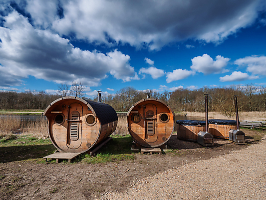 포토 JPG 해외이미지 라이프스타일 웰빙 벤치 의자 호텔 휴식 실내 따뜻함 통 건강 덴마크 사람없음 야외 목재 치료 물 스파 목욕 방 욕실 수확 뜨거움 수증기 발사 난방기 온도 테라피 사우나 삼나무 위생관리 해외포토 자연요소 나무 가구 컨셉 농업 재료 의학 숙소 북유럽 관리 내부 생활 뷰티 청결 난방용품 파일형식 이미지허브