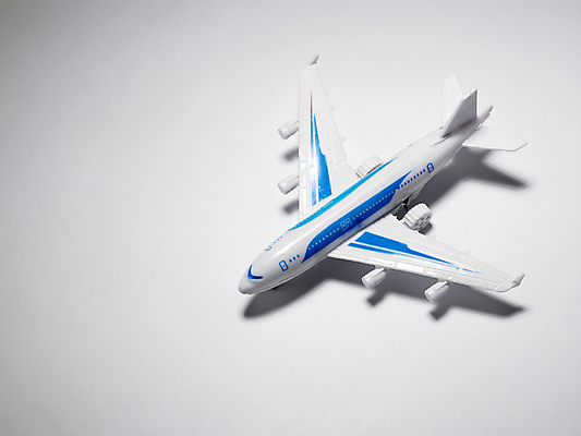 포토 JPG 해외이미지 스튜디오촬영 모델 1 어린이 여행 컨셉 교통시설 휴가 비행기 사람없음 장난감 미니어처 공항 작음 오브젝트 항공 흰배경 제트기 고립 대패 미니 옛날 정물화 해외포토 백그라운드 교통 항공교통 대중교통 실내 사람 모형 흰색 크기 시설 그림 파일형식 이미지허브