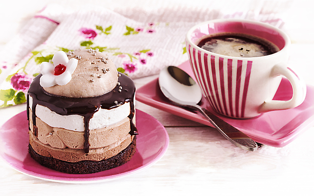 포토 JPG 해외이미지 커피 티타임 사람없음 초콜릿 달콤 커피잔 티스푼 초코케이크 해외포토 음료 휴식 디저트 잔 케이크 숟가락 맛 파일형식 이미지허브