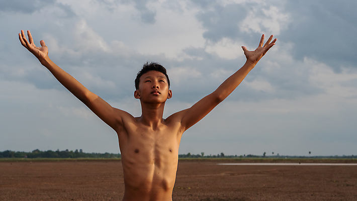 포토 JPG 해외이미지 나무 식물 손 지구 백그라운드 컨셉 손가락 자연 하늘 한명 안전 사람 초록색 물 세계 글로벌 태양 지구본 평화 우주 환경 희망 재활용 행성 성장 잡기 보호 땅 사인 생태계 지구온난화 내추럴 개발 돌봄 생태학 여의주 해외포토 자연요소 1 교육 감정 컬러 모션 신체부위 친환경 기후변화 파일형식 이미지허브