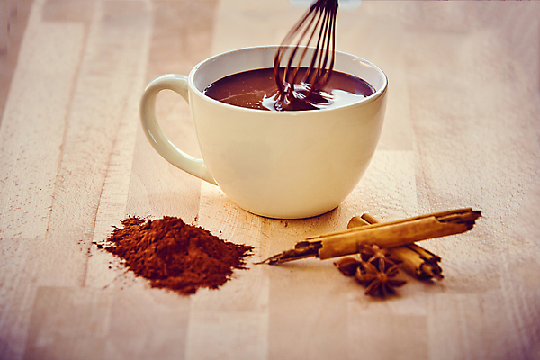 포토 JPG 해외이미지 커피 음료 음식 백그라운드 겨울 탁자 휴가 휴식 콩 따뜻함 사람없음 목재 컵 갈색 초콜릿 검은색 카페 머그컵 견과류 수확 가을 흰색 시골 뜨거움 막대기 달콤 아침식사 가루 아로마 카푸치노 코코아 시나몬 해외포토 나무 식기 계절 컬러 가구 컨셉 농업 재료 디저트 곡류 상점 식사 맛 파일형식 이미지허브