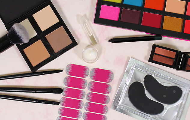 포토 JPG 해외이미지 직업 얼굴 분홍색 백그라운드 장신구 그림자 미술 사람없음 빨간색 초록색 세트 상자 컬러풀 유행 보라색 페인트 화장품 립스틱 붓 못 화려 팔레트 플랫 계획 정상 가루 볼터치 수집 피부 마스카라 윤곽 예술가 위치 아이섀도 돌봄 모금 해외포토 컬러 컨셉 모션 문화예술 신체부위 화장 뷰티 공구 파일형식 이미지허브