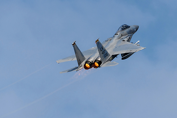 포토 JPG 해외이미지 날개 교통시설 하늘 잉글랜드 사람없음 사진촬영 힘 공연 기차 항공 속도 출발 그림 군용 전쟁 제트기 이륙 대패 힘찬 해외포토 육상교통 교통 컨셉 영국 대중교통 비행기 군대 이벤트 촬영 시설 파일형식 이미지허브