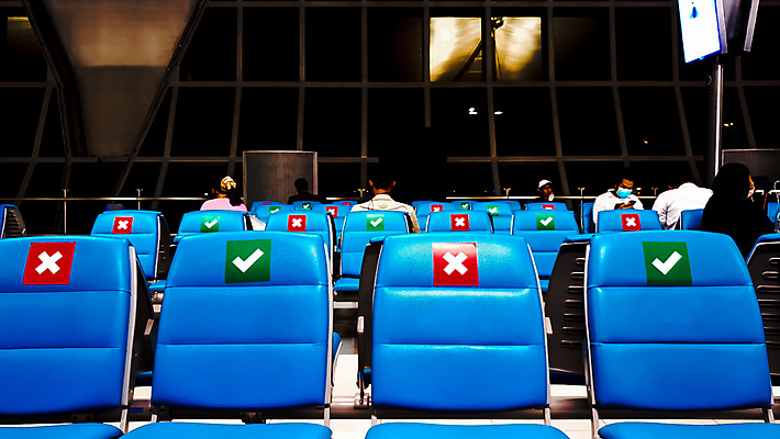 포토 JPG 해외이미지 여행 의자 놀이 모바일 거리 실내 가면 안전 사람 앉기 동양인 사람없음 스마트폰 글로벌 잡기 비즈니스우먼 오픈 휴게실 바이러스 보호 질병 연결 계산대 사이버 확인 검색 출발 예방 승객 문제 소셜 수하물 위기 전염병 터미널 해외포토 여자 가구 컨셉 비즈니스 의학 모션 인종 내부 핸드폰 스마트기기 직장인 파일형식 이미지허브