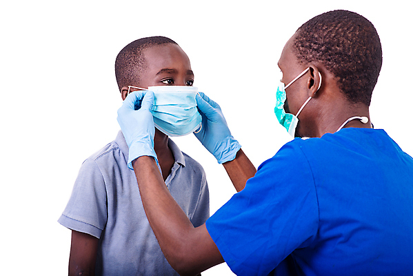 포토 JPG 해외이미지 직업 응시 얼굴 어린이 유니폼 청진기 건강 병원 가면 서기 소년 성인 두명 약 고통 환자 간호사 의사 표현 업무 날짜 바이러스 질병 만족 방문 소아과의사 전염병 해외포토 시선 옷 남자 감정 의학 의료기기 모션 사람 신체부위 의료진 작업 파일형식 이미지허브