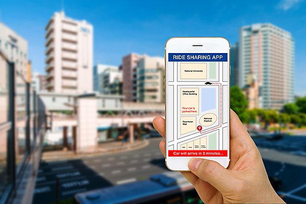 포토 JPG 해외이미지 컨셉 자동차 모바일 사람없음 스마트폰 핸드폰 스크린 외침 어플리케이션 승차 스마트 서비스 나눔 온라인 픽업 4G 해외포토 육상교통 모션 IT 전자제품 스마트기기 소리 파일형식 이미지허브