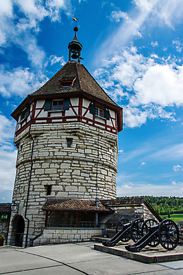 포토 JPG 해외이미지 건축양식 주택 사람없음 건물 물 강 봄 도시 역사 5월 스위스 시력 알프스 타운 구시가지 옛날 해외포토 자연요소 건축물 계절 건축 유럽 날짜 파일형식 이미지허브