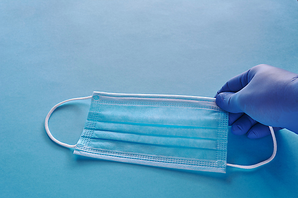 포토 JPG 해외이미지 직업 손 장갑 돈 병원 가면 안전 사람 사람없음 가로 금융 파란색 숫자 약 간호사 의사 수술 호흡기관 보호 질병 연구원 분석 생물학 감염 주사약 외과 박테리아 고립 기침 염증 위생관리 전염병 증상 카피스페이스 해외포토 문자 잡화 교육 컬러 컨셉 의학 관리 신체부위 치료 경제 공백 의료진 장기_의학 재산 파일형식 이미지허브