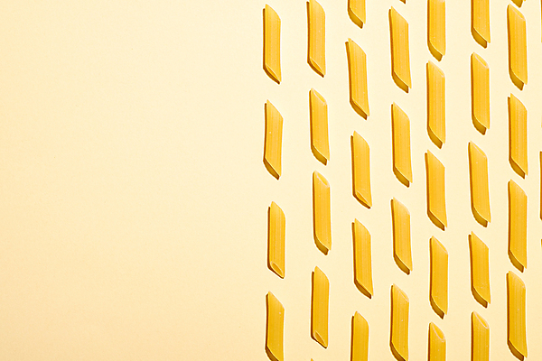 포토 JPG 해외이미지 사람없음 일렬 노란배경 펜네 카피스페이스 해외포토 백그라운드 파스타 노란색 공백 파일형식 이미지허브