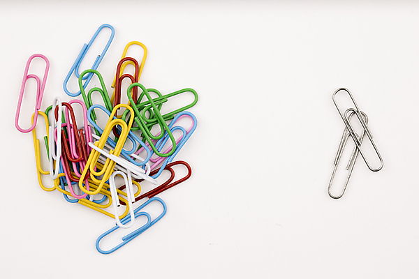 포토 JPG 해외이미지 모양 디자인 종이 분홍색 백그라운드 컨셉 곡선 일러스트 비즈니스 학교 추상 아이디어 사람없음 빨간색 초록색 파란색 컬러풀 사무실 노란색 쌓기 금속 흰색 잡기 메시지 닫기 플라스틱 심볼 묘사 오브젝트 흰배경 잠금 클립 고립 보유 엘리먼트 공급 해외포토 교육 선 컬러 무늬 모션 재질 보안 파일형식 이미지허브