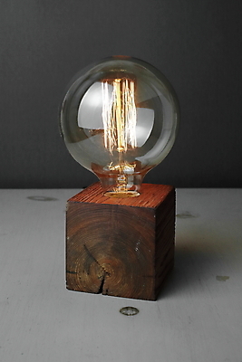 포토 JPG 해외이미지 디자인 컨셉 전구 상상 유리 조명 아이디어 매달리기 창조 미술 사람없음 내부 장식 빛 어둠 힘 장비 에너지 수확 골동품 램프 황금 클래식 향수 백열등 복고 철사 빛망울 광 구식 발명 옛날 필라멘트 해외포토 농업 모션 재질 문화예술 화장품 파일형식 이미지허브