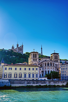 포토 JPG 해외이미지 유럽 여행 건축양식 하늘 풍경 사람없음 건물 물 강 도시풍경 햇빛 프랑스 도시 프랑스어 리옹 해외포토 자연요소 문자 건축물 건축 나라 태양 파일형식 이미지허브