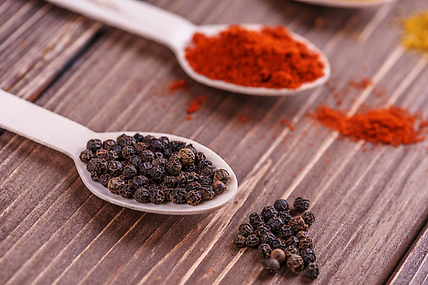 포토 JPG 해외이미지 디자인 계절 백그라운드 잎 다이어트 고추 탁자 파프리카 건강 요리 씨앗 사람없음 목재 빨간색 초록색 컬러풀 노란색 주방 숟가락 검은색 식사 활발 인도인 수집 허브 향신료 아로마 향 레시피 후추 카레 생강 내추럴 강렬 고립 땅바닥 시나몬 이국적 많음 해외포토 외국인 나무 식물 음식 컬러 가구 컨셉 채소 재료 바닥 수저 동양인 향미료 파일형식 이미지허브