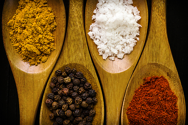 포토 JPG 해외이미지 백그라운드 재료 태국 파프리카 사람없음 목재 숟가락 검은색 양념 허브 향신료 소금 후추 카레 해외포토 나무 식물 아시아 음식 컬러 채소 수저 향미료 파일형식 이미지허브