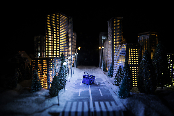 포토 JPG 해외이미지 나무 행복 도로 백그라운드 크리스마스 겨울 건축양식 불 휴가 새로움 거리 주택 선물 사람없음 건물 장식 빛 상자 도시풍경 장난감 숫자 산타클로스 고층빌딩 축제 미니어처 등불 램프 축하 도시 신용카드 도심 야간 작음 연도 버리기 타운 전나무 눈내림 클라우스 해외포토 자연요소 식물 문자 건축물 계절 기념일 건축 감정 길 컨셉 교통시설 모션 조명 눈_날씨 풍경 빌딩 금융 모형 크기 파일형식 이미지허브