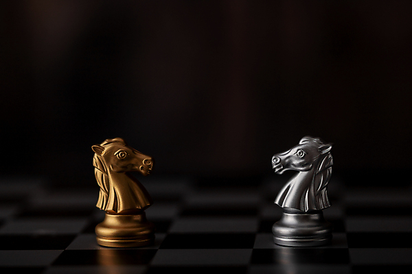 포토 JPG 해외이미지 직업 스포츠 조각 컨셉 비즈니스 모션 놀이 성공 설계 기술 취미 사람없음 힘 경쟁 도전 게임 우승 그룹 황금 체스 선택 은색 계획 위험 대표 왕 리더 싸움 패배 체스판 전략 장군 단계 여왕 경영 방법 승자 지능 해외포토 컬러 최고 파일형식 이미지허브