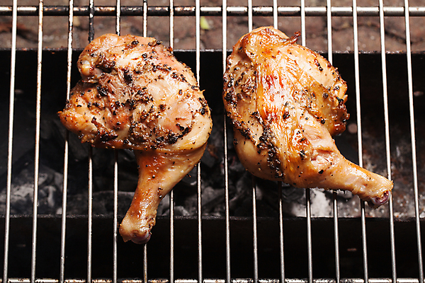 포토 JPG 해외이미지 음식 백그라운드 육류 스테이크 요리 사람없음 소풍 파티 스크린 식사 치킨 튀김 뜨거움 닫기 그릴 바비큐 난로 굽기 먹기 드럼스틱 해외포토 식재료 모션 주방용품 서양음식 이벤트 야외활동 난방기 구이 닭고기요리 파일형식 이미지허브