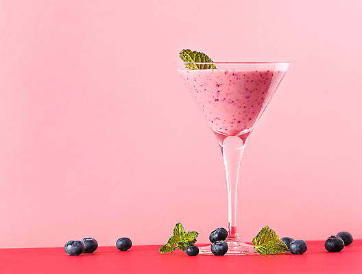 포토 JPG 해외이미지 분홍색 실내 사람없음 블루베리 미니멀 블루베리스무디 해외포토 컬러 과일 내부 스무디 파일형식 이미지허브