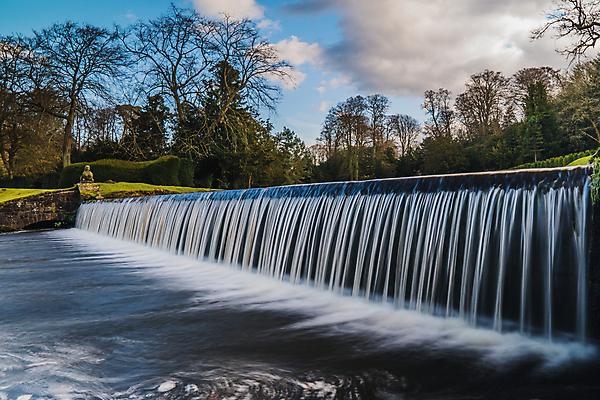 포토 JPG 해외이미지 나무 동물 물결 여행 밭 자연 조류 하늘 휴식 잉글랜드 그림자 풍경 사람없음 야외 초록색 물 파란색 강 햇빛 태양 반사 갈색 평화 걷기 맑음 침묵 봄 폭포 흐름 가을 흰색 시골 개울 그늘 요크셔테리어 백조 주말 북쪽 내추럴 수녀원 파멸 해외포토 자연요소 식물 계절 컬러 컨셉 농업 모션 날씨 영국 소리 테리어 방향 생태계 파일형식 소멸 이미지허브