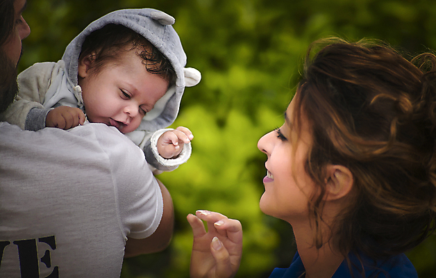 포토 JPG 해외이미지 백인 라이프스타일 여자 딸 행복 아들 어린이 2 가족 엄마 주택 함께함 건강 사랑 사람 소년 성인 세명 부모 기쁨 육아 흰색 아기 신생아 잡기 작음 걸음마 돌봄 천진난만 해외포토 서양인 남자 감정 컬러 컨셉 관계 모션 건물 생활 크기 파일형식 이미지허브