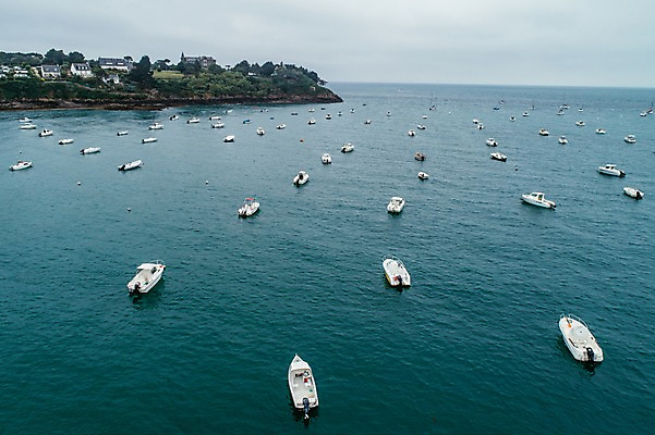 포토 JPG 주간 해외풍경 유럽 바다 요트 유럽풍경 자연 풍경 사람없음 야외 프랑스 정박 여러대 국내포토 자연요소 해외 나라 다수 배_교통 생태계 파일형식