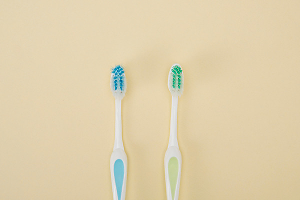 포토 JPG 스튜디오촬영 실내 사람없음 두개 칫솔 오브젝트 베이지색배경 국내포토 백그라운드 2 내부 위생용품 베이지색 파일형식