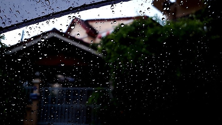 포토 JPG 해외이미지 백그라운드 창문 유리 표면 날씨 추상 실내 사람없음 가로 물 파란색 반사 수중 스파 거품 젖음 흐름 물방울 신선 투명 액체 주름 변화 떨어짐 빨래 매끈함 시원함 빗방울 질감 땀 심플 분무기 뇌우 해외포토 자연요소 컬러 컨셉 가사 무늬 재질 내부 감각 비_날씨 파일형식 이미지허브