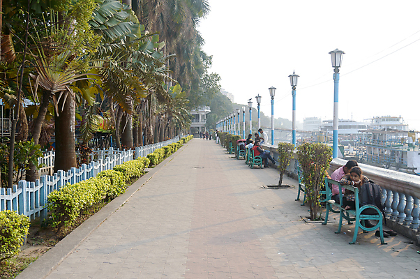 포토 JPG 해외이미지 꽃 도로 여행 백그라운드 건축양식 교통시설 하늘 파노라마 잔디 사람없음 야외 초록색 여름 관광지 도시풍경 여행객 환경 맑음 고요 신선 도시 도심 오솔길 아스팔트 명승지 카피스페이스 해외포토 식물 계절 건축 길 컬러 교통 날씨 촬영기법 사람 풍경 공백 시설 파일형식 이미지허브