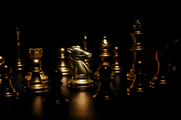 포토 JPG 해외이미지 조각 백그라운드 컨셉 비즈니스 놀이 성공 사람없음 검은색 경쟁 도전 게임 흰색 체스말 체스 계획 대표 왕 리더 싸움 체스판 여왕 지능 필승 해외포토 컬러 모션 우승 말_게임 파일형식 이미지허브