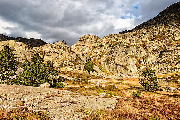 포토 JPG 해외이미지 나무 식물 계절 공원 자연 하늘 산 풍경 사람없음 야외 초록색 여름 파란색 햇빛 맑음 일몰 봄 시골 스페인 땅 언덕 장면 내추럴 수평선 해외포토 공공시설 유럽 컬러 날씨 태양 노을 생태계 파일형식 이미지허브