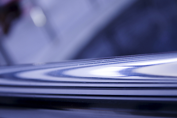 포토 JPG 해외이미지 디자인 물결 백그라운드 패턴 곡선 추상 미래 창조 미술 사람없음 컴퓨터그래픽 파란색 빛 컬러풀 3D 금속 줄무늬 흰색 투명 액체 우아함 소프트포커스 흰배경 일렬 물결무늬 부족함 해외포토 선 컬러 컨셉 무늬 재질 문화예술 촬영기법 그래픽 디지털합성 파일형식 이미지허브