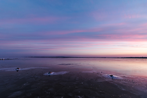 포토 JPG 해외이미지 구름 계절 호수 겨울 오렌지 자연 하늘 표면 날씨 풍경 사람없음 야외 빨간색 물 파란색 빛 햇빛 노란색 평화 일출 환경 맑음 얼음 일몰 추위 연못 분위기 순수 천국 산소 해외포토 자연요소 컬러 컨셉 과일 태양 노을 원소 생태계 파일형식 이미지허브