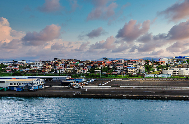 포토 JPG 해외이미지 산업 바다 섬 여행 교통시설 하늘 휴가 항해 사람없음 물 항구 보트 무역 함선 상업 지역 수납 포트 프랑스어 착륙 해외포토 자연요소 문자 교통 배_교통 시설 파일형식 이미지허브