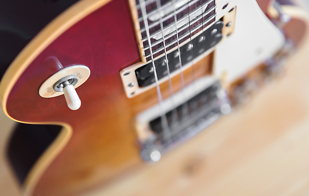 포토 JPG 해외이미지 줄 음악 백그라운드 벽지 놀이 미술 사람없음 빨간색 갈색 금속 검은색 힘 소리 콘서트 연주자 음악가 장비 에너지 수확 흰색 기구 기타 황금 볼륨 묘사 오브젝트 질감 복고 전자 기타리스트 재즈 그런지 멜로디 뮤지컬 블루스 조율 플레이어 해외포토 직업 컬러 농업 재질 현악기 문화예술 공연 파일형식 이미지허브