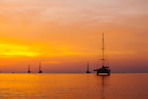 포토 JPG 해외이미지 구름 아시아 모래 바다 섬 여행 백그라운드 오렌지 태국 자연 벽지 하늘 날씨 휴가 휴식 풍경 사람없음 야외 물 여름 빛 컬러풀 반사 노란색 평화 일몰 새벽 만 저녁 그림 내추럴 안다만 파라다이스 수평선 해외포토 자연요소 계절 나라 컬러 컨셉 과일 노을 야간 생태계 파일형식 이미지허브