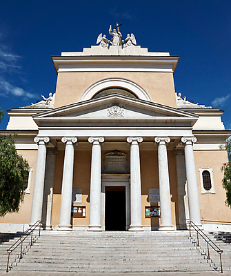 포토 JPG 해외이미지 주간 유럽 문화 여행 건축양식 휴가 거리 풍경 사람없음 야외 건물 여름 파란색 프랑스 도시 역사 지중해 만족 휴양지 타운 남쪽 프랑스어 옛날 해외포토 자연요소 문자 건축물 계절 건축 감정 나라 바다 컬러 장소 방향 파일형식 이미지허브