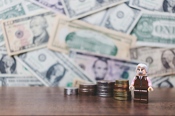 포토 JPG 해외이미지 캐릭터 컨셉 돈 비즈니스 성공 노동자 사람 정장 사람없음 사무실 장난감 숫자 노란색 달러 미국 피규어 업무 비즈니스맨 그룹 상품 작음 플라스틱 슛 레고 고립 미니 해외포토 직업 문자 옷 남자 컬러 북아메리카 재질 미니어처 작업 직장인 재산 크기 파일형식 이미지허브