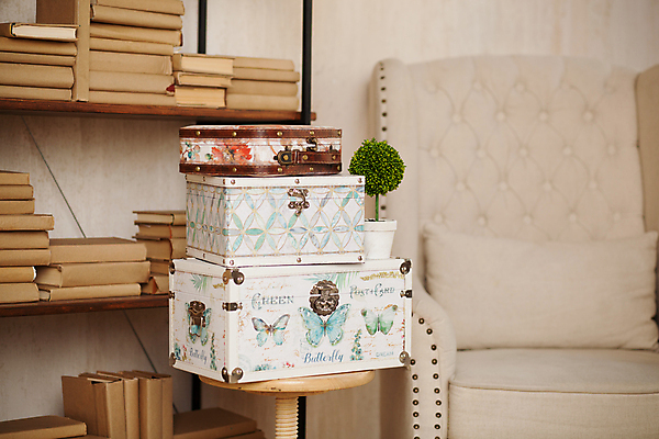 포토 JPG 해외이미지 디자인 옷 꽃 산업 줄 백그라운드 장신구 탁자 미술 취미 사람없음 목재 세트 상자 컬러풀 유행 수확 공구 직물 면 그룹 실 바느질 오브젝트 땀 롤 실타래 자수 수공예 재단 재단사 골무 옛날 장식함 해외포토 나무 식물 직업 컬러 가구 농업 재료 문화예술 도구 공예 파일형식 이미지허브