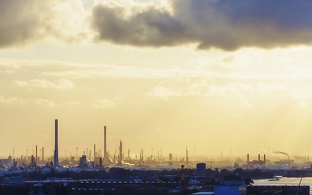 포토 JPG 해외이미지 주간 구름 하늘 사람없음 야외 일몰 조선소 산업시설 산업현장 공장시설 해외포토 자연요소 산업 노을 시설 파일형식 이미지허브