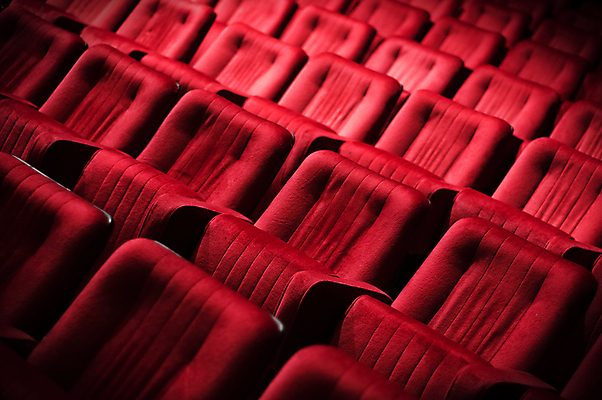 포토 JPG 해외이미지 문화 의자 회의 실내 이벤트 사람없음 내부 빨간색 무대 영화관 극장 필름 영화 쇼 장면 드라마 일반 객석 오페라 줄서기 벨벳 해외포토 컬러 가구 비즈니스 모션 문화예술 실크 파일형식 이미지허브
