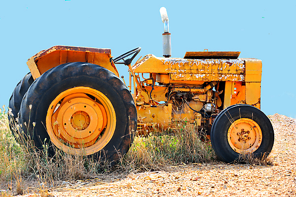 포토 JPG 해외이미지 산업 백그라운드 밭 농업 교통시설 자동차 자연 하늘 사람없음 야외 빨간색 초록색 농작물 농장 금속 기계 장비 수확 골동품 흰색 도구 시골 업무 바퀴 역사 철 오브젝트 부식 복고 파란배경 트랙터 엔진 내추럴 고립 구식 밭일 옛날 쟁기 철강 해외포토 육상교통 컬러 교통 재질 파란색 작업 농기계 시설 생태계 특수차량 파일형식 이미지허브