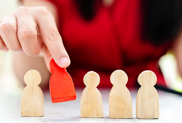 포토 JPG 해외이미지 직업 손 컨셉 비즈니스 관계 성공 노동자 사람 사람없음 목재 도전 성장 업무 비즈니스맨 그룹 선택 계획 대표 종업원 직원 경영자 리더 평가 자원 모집 개발 경영 고용 소셜 인원 채용 해외포토 나무 남자 재료 신체부위 구직 작업 직장인 파일형식 이미지허브