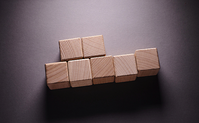 포토 JPG 해외이미지 모양 디자인 교육 어린이 백그라운드 컨셉 비즈니스 건축양식 놀이 추상 벽돌 아이디어 창조 사람없음 목재 상자 장난감 갈색 노란색 쌓기 탑 블록 유치원 기쁨 게임 흰색 놀이터 큐브 오브젝트 정사각형 만들기 심플 진행 개발 고립 해외포토 도형 나무 건축물 건축 감정 컬러 무늬 재료 모션 사람 파일형식 이미지허브