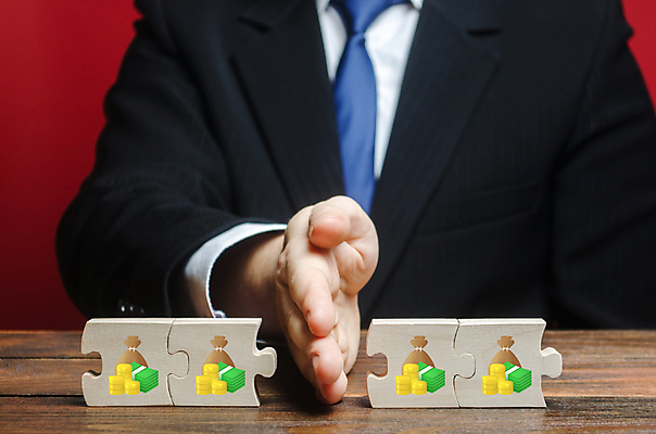 포토 JPG 해외이미지 컨셉 돈 비즈니스 손바닥 사람없음 금융 비즈니스맨 절약 퍼즐 재산 충돌 자르기 서비스 만족 투자 법 전략 자원 나누기 공유 축적 경영 방법 부정부패 분배 분할 세금 수입 예산 이혼 자금 프로젝트 세관 해외포토 손 남자 감정 모션 경제 직장인 수학 사칙연산 파일형식 관세청 이미지허브