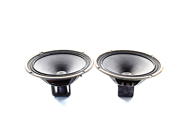 포토 JPG 해외이미지 디자인 2 말하기 사람없음 소리 듣기 회색 가수 수확 골동품 60대 볼륨 DJ 책상 면접 라디오 방송 70대 판지 반항 교향곡 멜로디 뮤지컬 보관소 소비에트 옛날 캡모자 합판 해외포토 모자_잡화 노년 음악 컬러 가구 농업 비즈니스 모션 전자제품 음악가 저장 파일형식 이미지허브