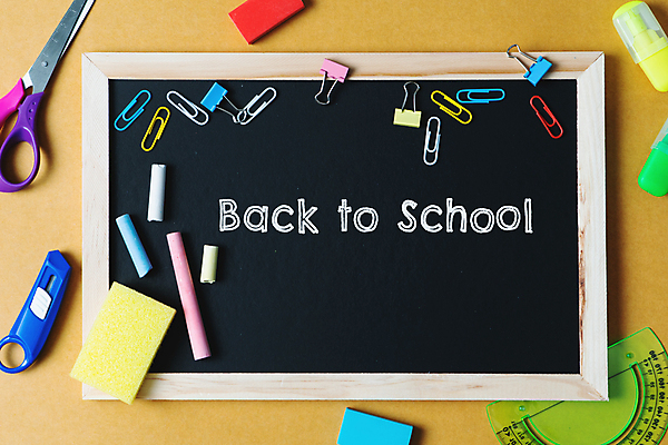 포토 JPG 해외이미지 학생 디자인 교육 종이 과학 컨셉 비즈니스 학교 프레임 자 창조 미술 사람 사람없음 목재 책 사무실 연필 펜 우주 검은색 쪽지 칠판 장비 도구 업무 그룹 오브젝트 교과서 지우개 대학교 문서 머리위 작업도구 환영 멀티 강조 해외포토 나무 컬러 재료 문화예술 문구용품 학용품 교재 필기구 작업 파일형식 이미지허브